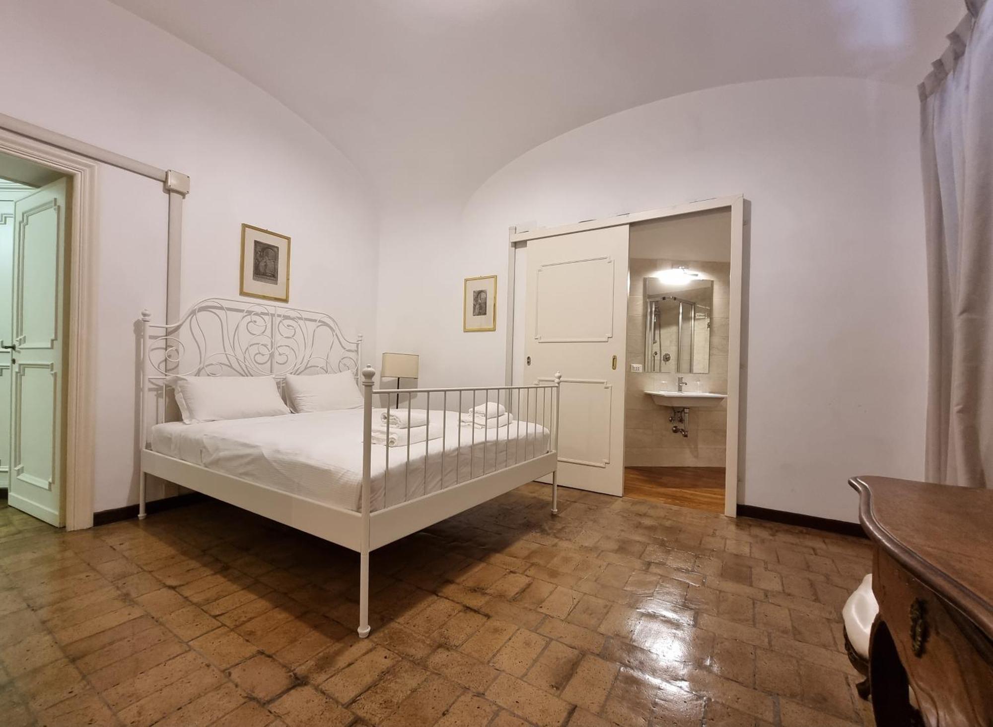 Luxury 2 Bedroom Apartment In The Heart Of Roma Exterior photo